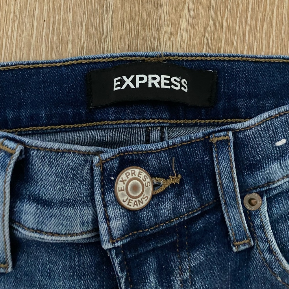 Jeans - Picture 2 of 4